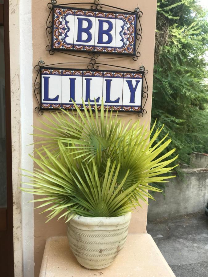 술모나 Lilly B&B 외부 사진